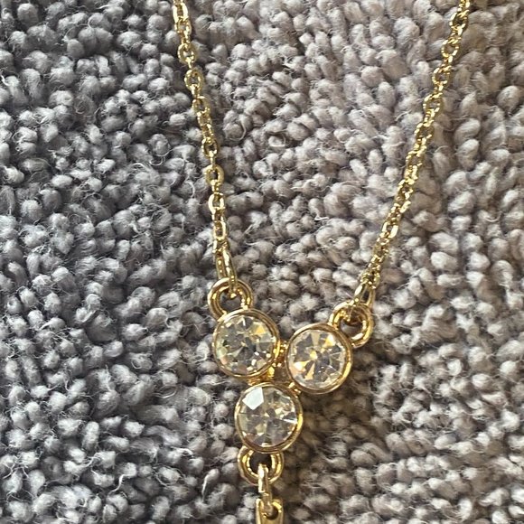 2/$10 Guess Choker Tier Necklace - Picture 4 of 8